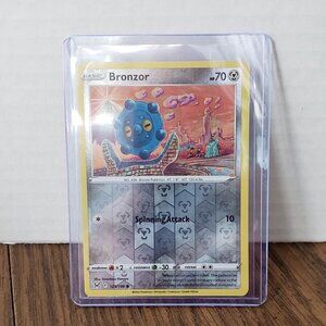 Pokemon - Bronzor 125/196 Reverse Holo Lost Origins NM/M